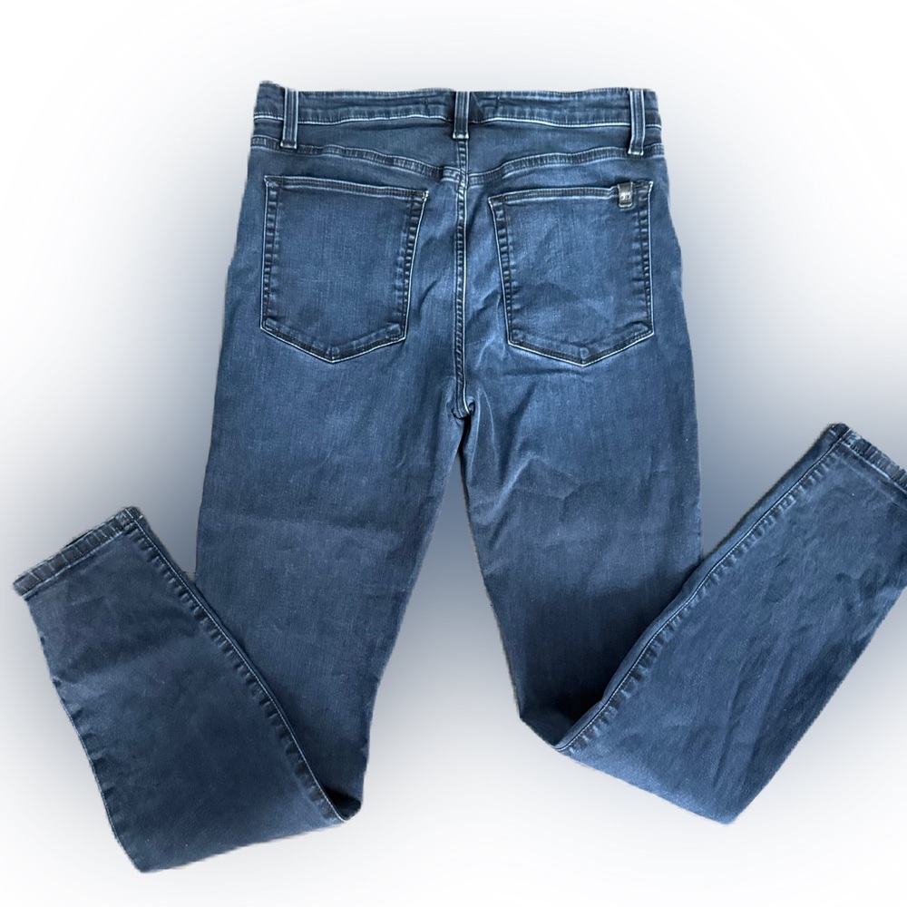 Joe’s Women’s Dark Blue High Rise Skinny Jeans. Size 30